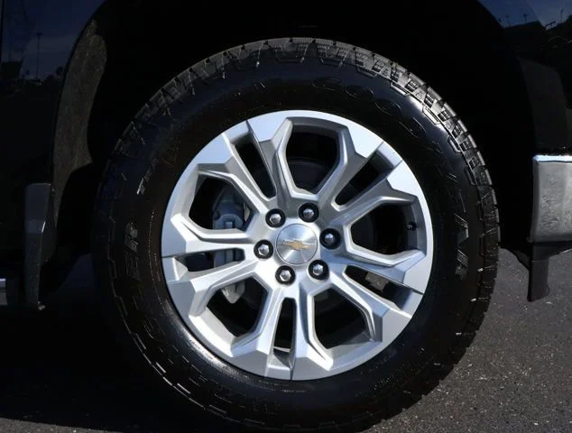 2026 Chevrolet Silverado 1500 LTZ - Photo 27
