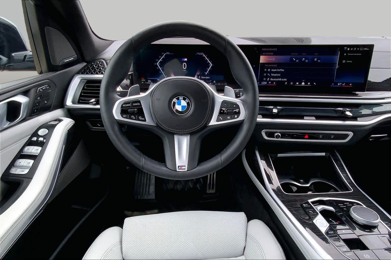 Used 2025 Skyscraper Grey Metallic BMW xDrive40i image 5