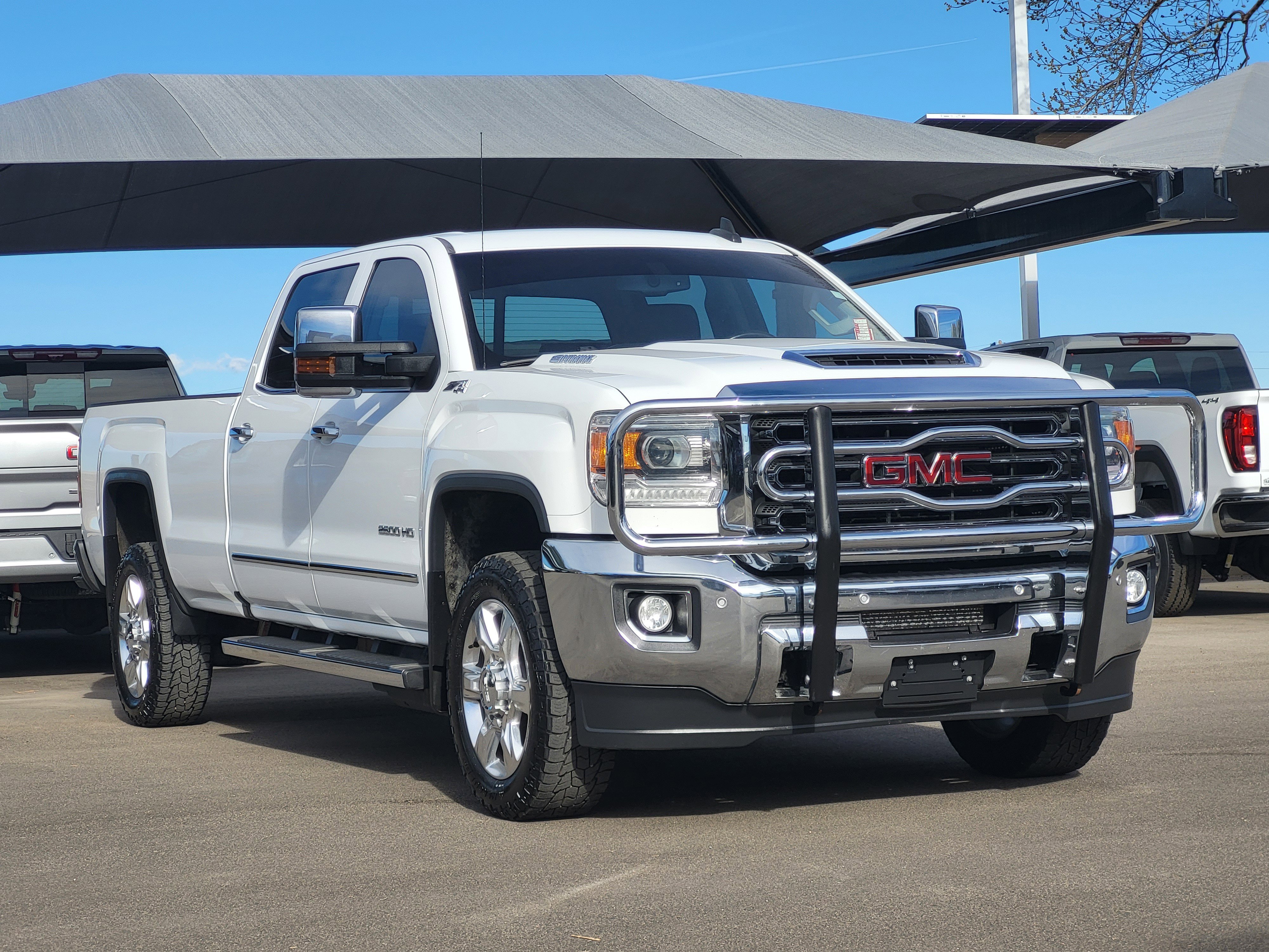 2019 GMC Sierra 2500HD SLT - Photo 3