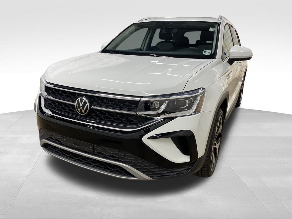2022 Volkswagen Taos SEL photo 2