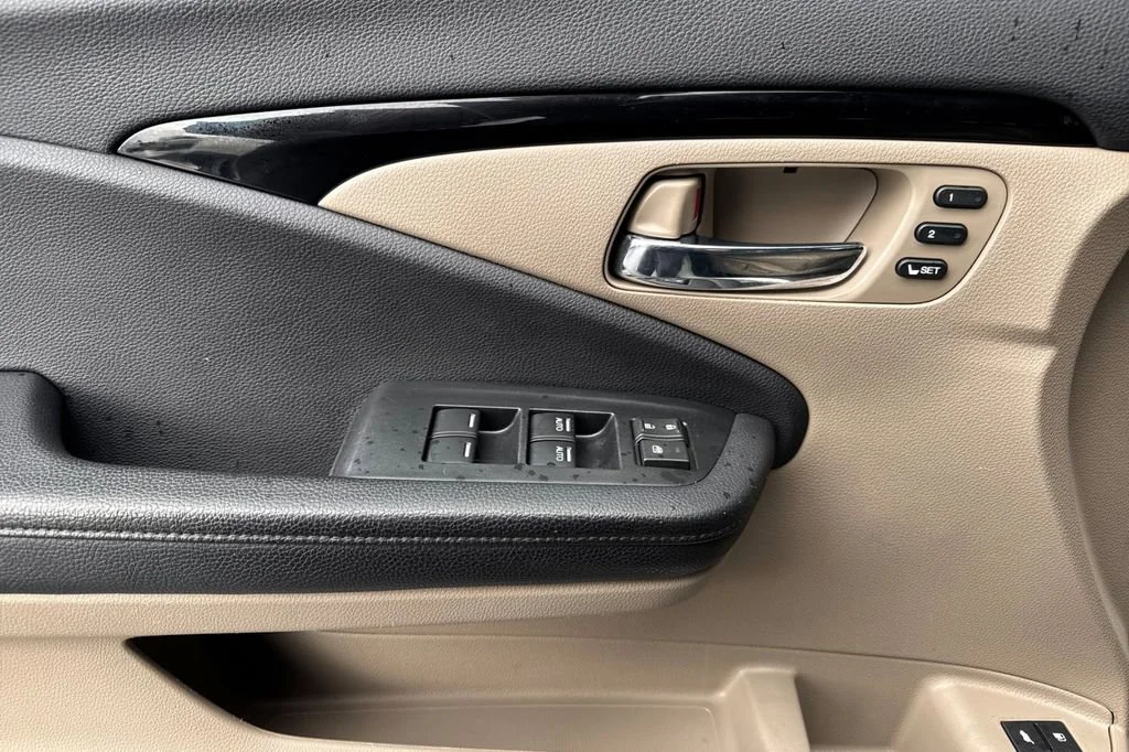 2022 Honda Pilot Elite - Photo 11