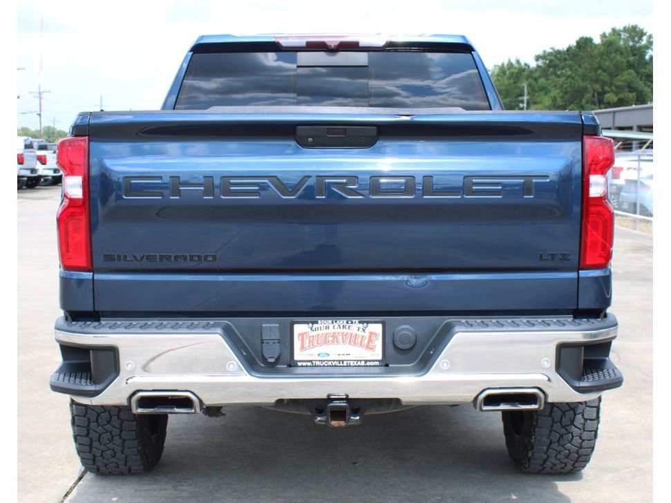 Used 2020 Northsky Blue Metallic Chevrolet LTZ image 19
