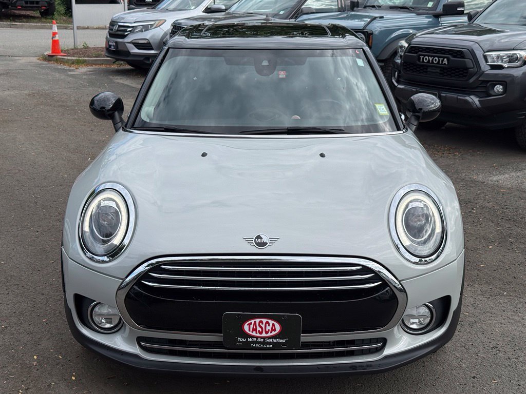 Used 2019 MINI Clubman Base with VIN WMWLN5C57K2E34667 for sale in Yonkers, NY