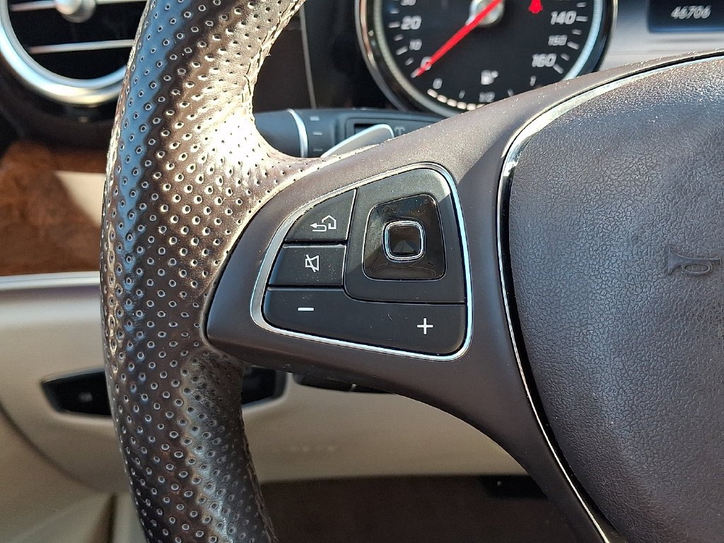 Used 2018 White Mercedes-Benz E 400 image 21