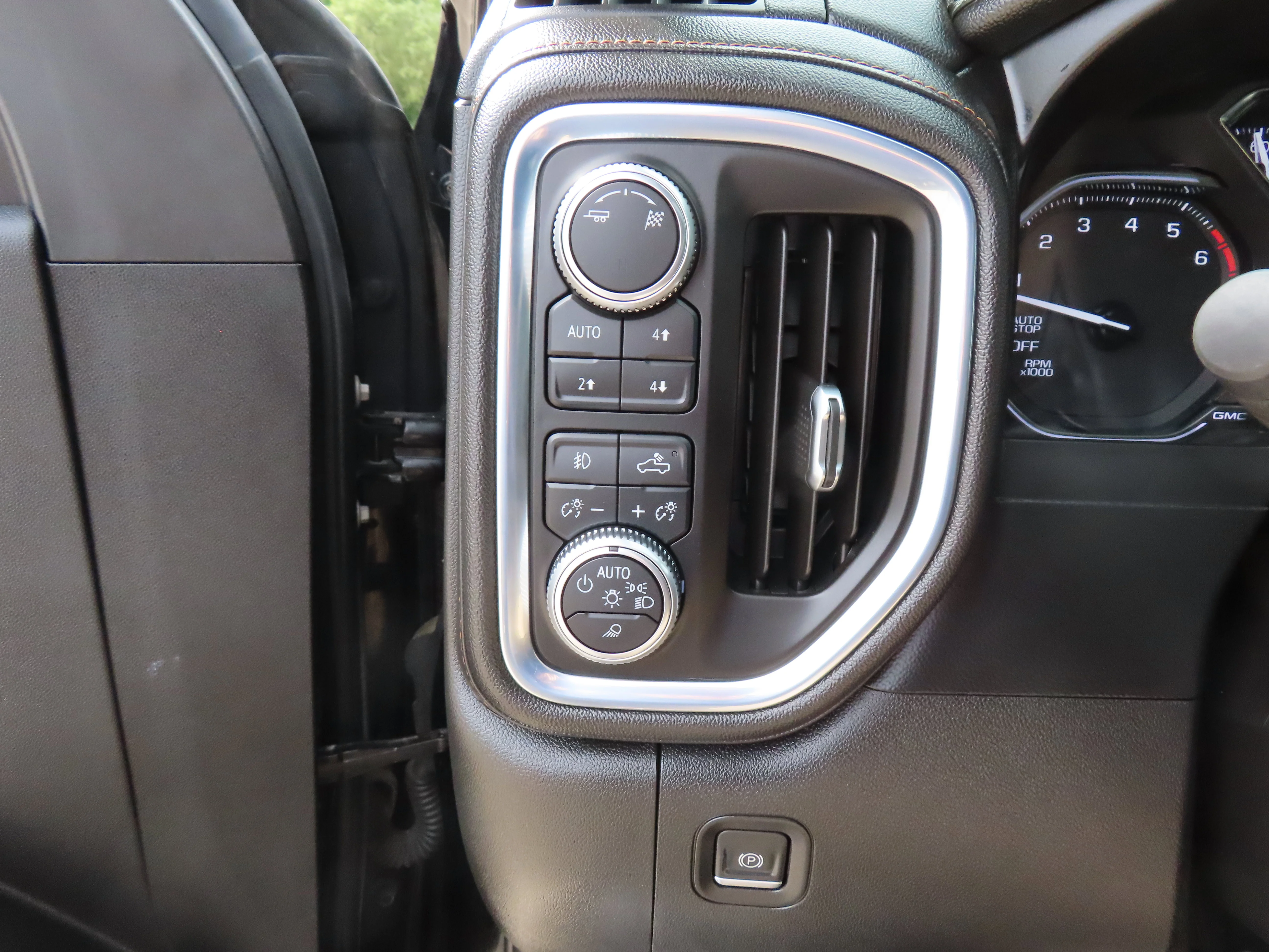 2019 GMC Sierra 1500 AT4 - Photo 14