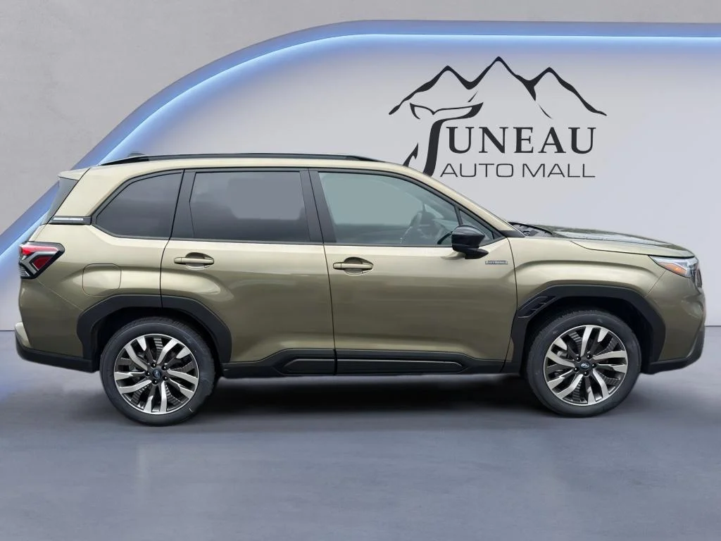 New 2026 AUTUMN GREEN METALLIC Subaru Touring Hybrid image 2