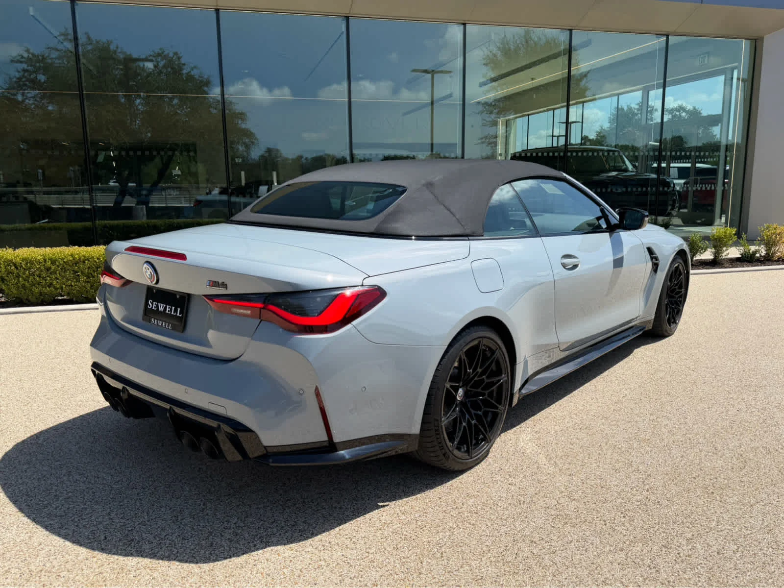 Used 2022 Brooklyn Grey Metallic BMW Competition xDrive image 6