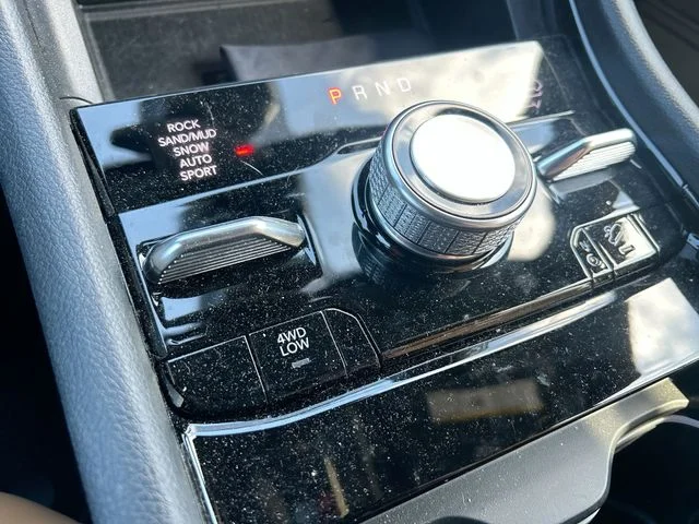 Used 2025 White Jeep Summit image 24