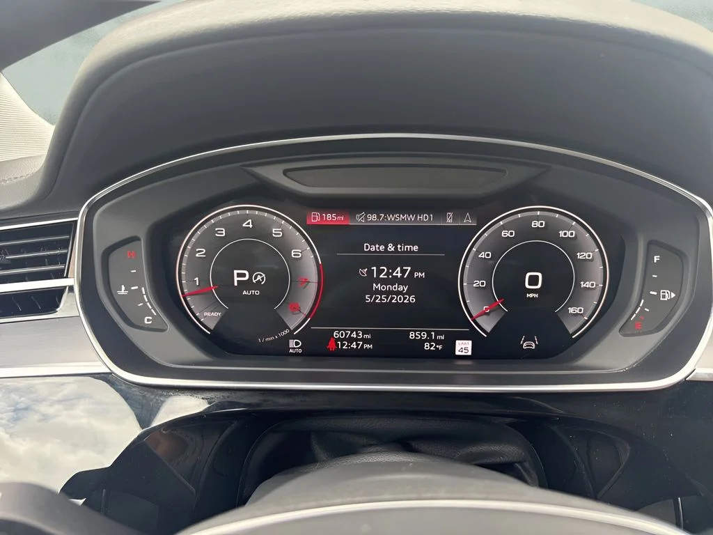 Used 2021 White Audi L 55 image 25