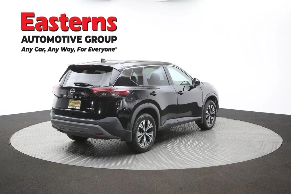 Used 2022 Black Nissan SV image 39