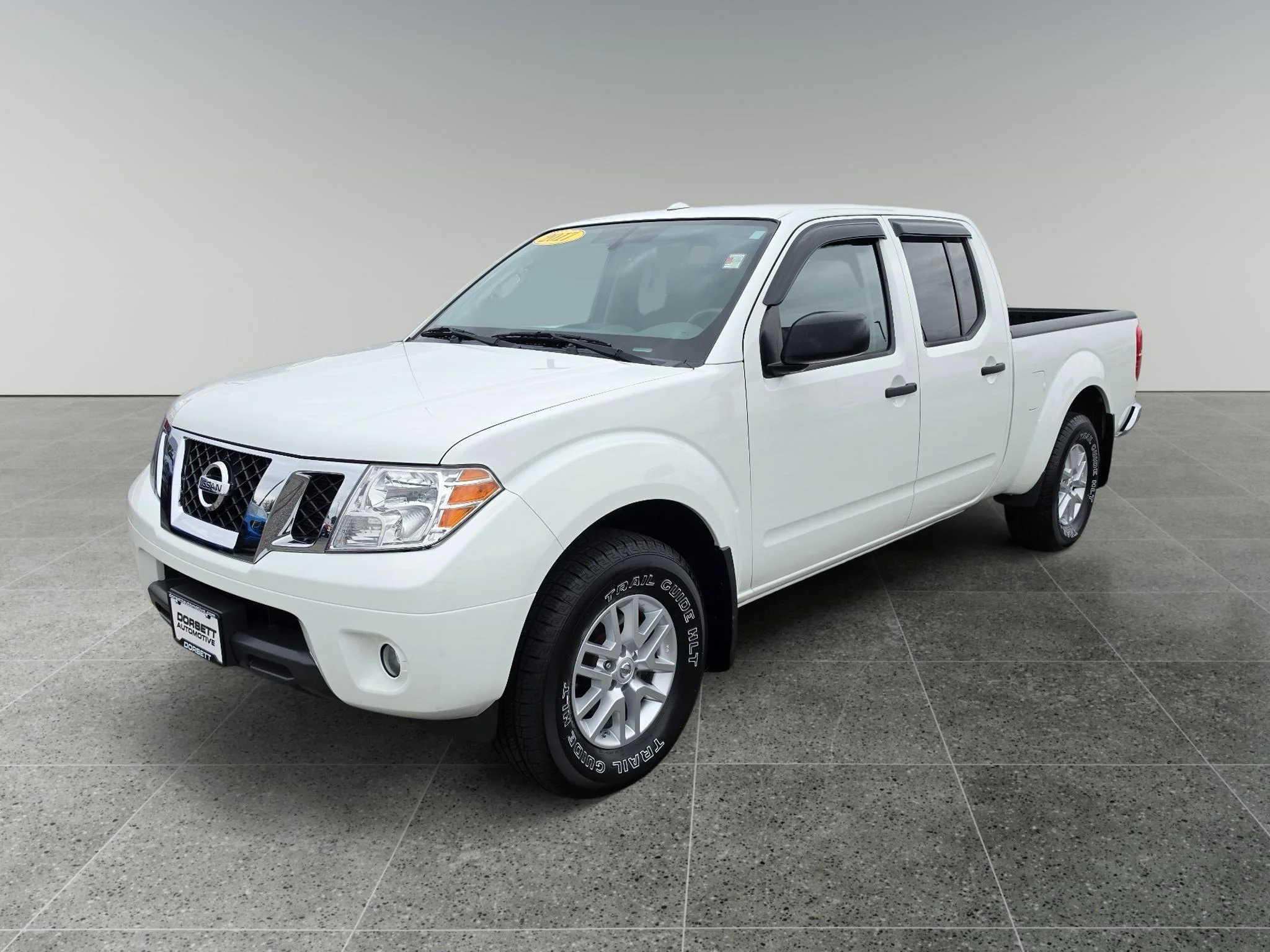 Used 2017 Glacier White Nissan SV V6 image 1