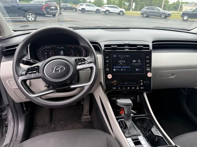 Used 2024 Gray Hyundai SEL image 10