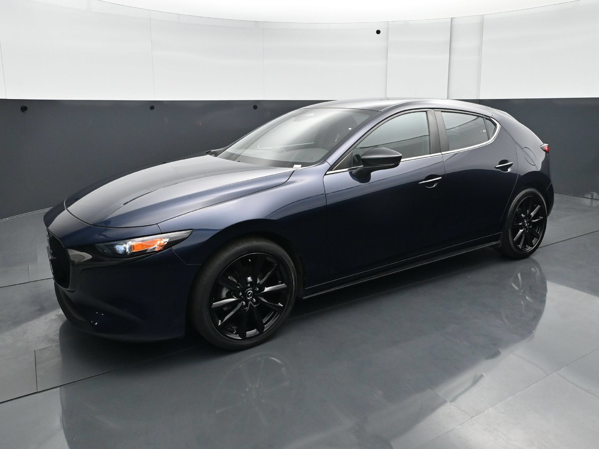 Used 2024 Deep Crystal Blue Mica Mazda 2.5 S Select Sport image 2