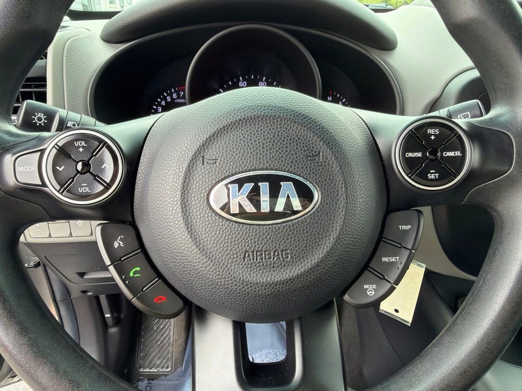Used 2014 Gray Kia + image 14