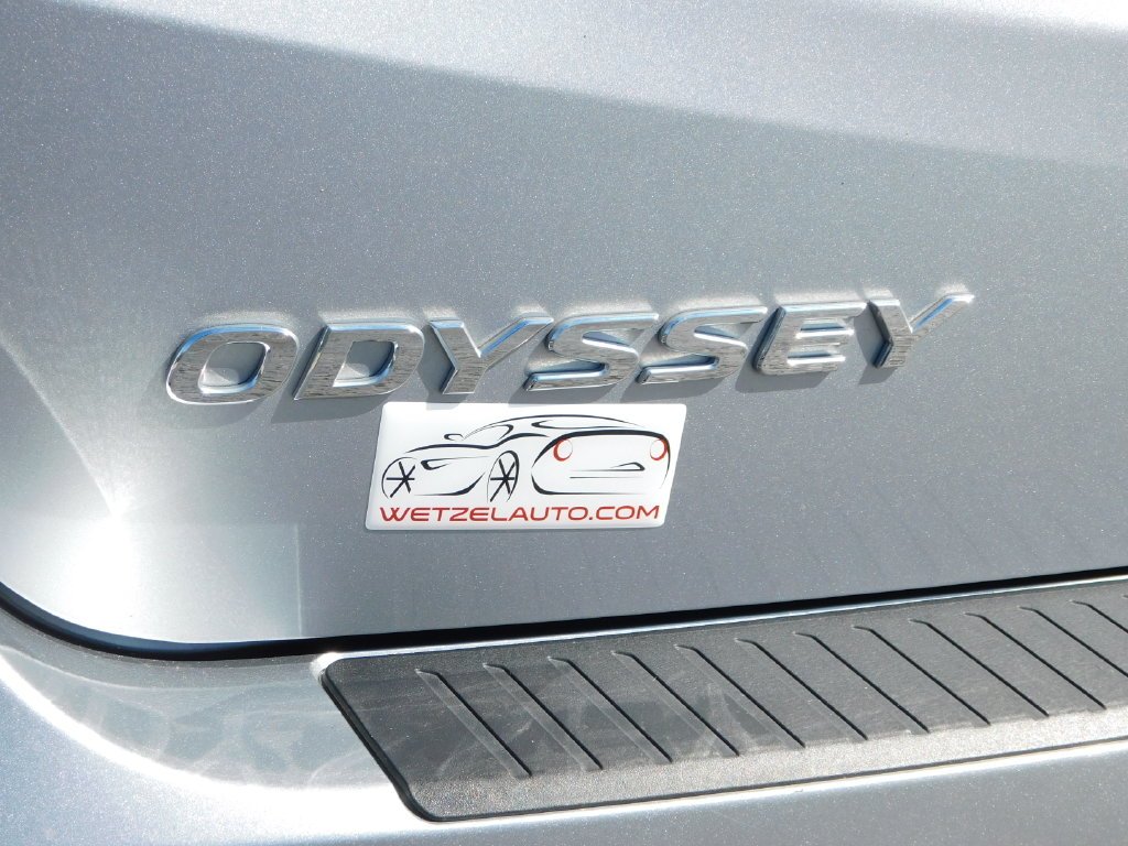 Certified Used 2024 Lunar Silver Metallic Honda EX-L image 48