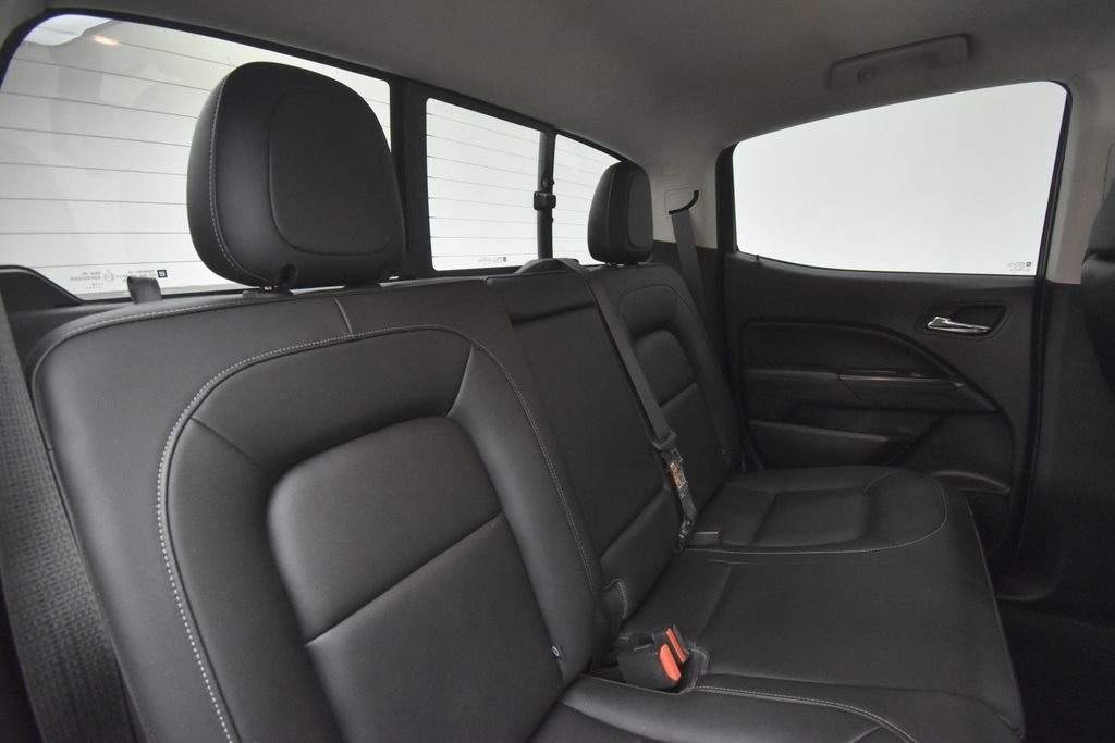 Used 2018 Gray GMC SLT image 16