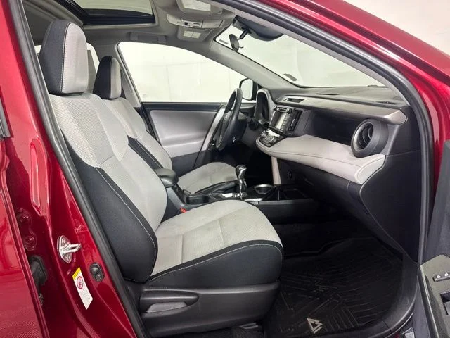 Used 2018 Pearl Toyota Adventure image 4