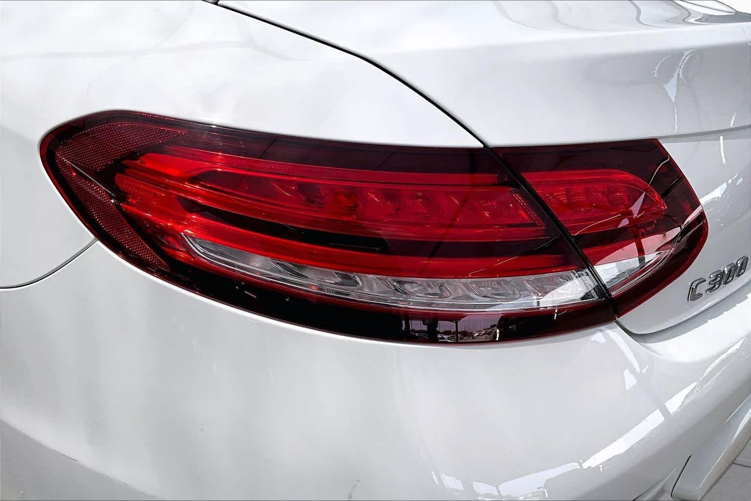 Used 2023 Polar White Mercedes-Benz C 300 image 29
