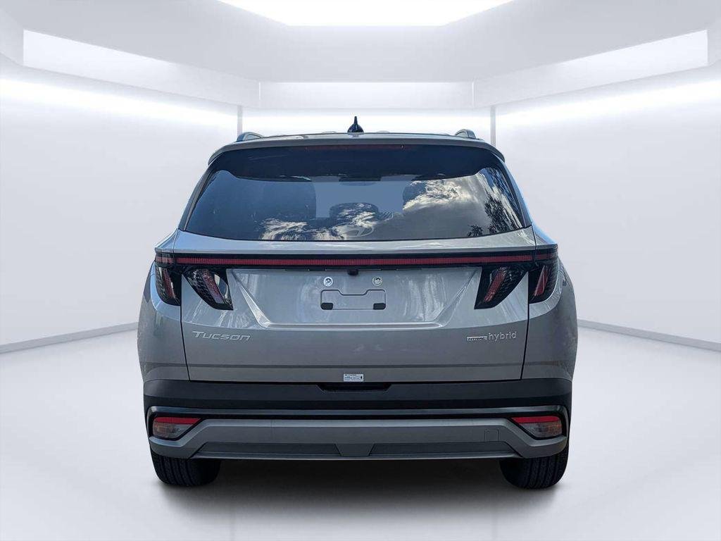 New 2026 Silver Hyundai SEL Convenience image 4