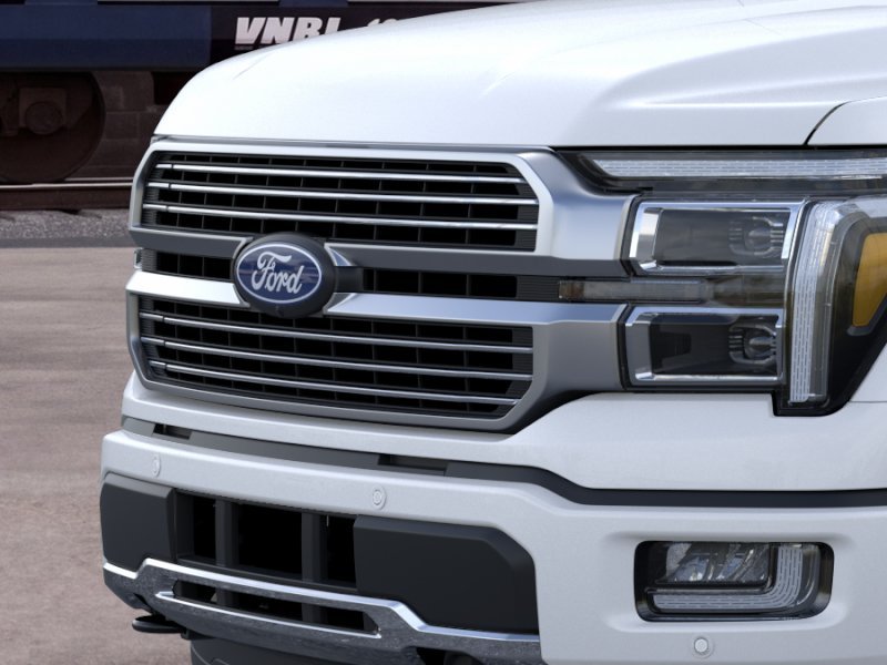 New 2026 Star White Metallic Tri-Coat Ford Platinum® image 17