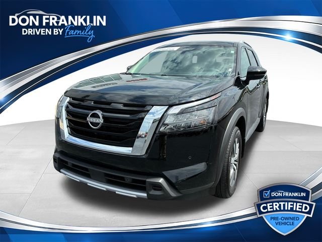 2025 Nissan Pathfinder SL