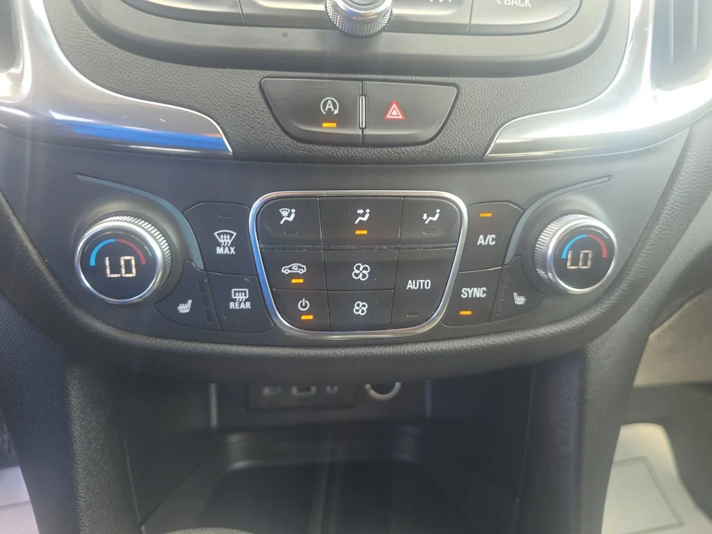Used 2023 Summit White Chevrolet LT image 28