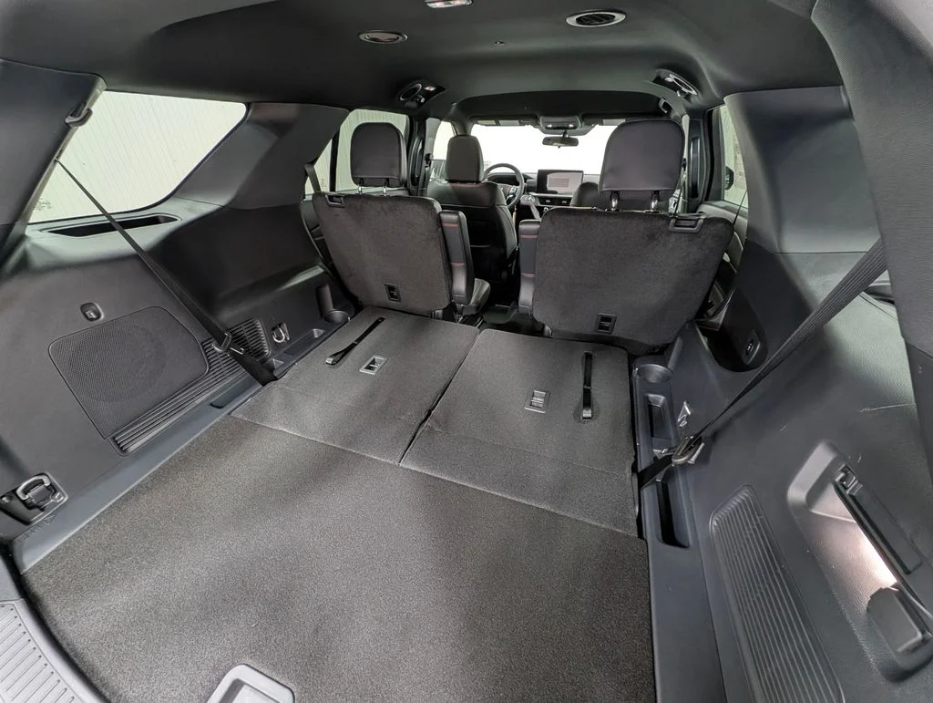 New 2026 Carbonized Gray Metallic Ford ST-Line image 20