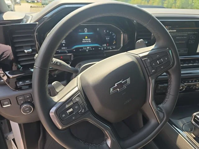 Used 2023 White Chevrolet ZR2 image 16