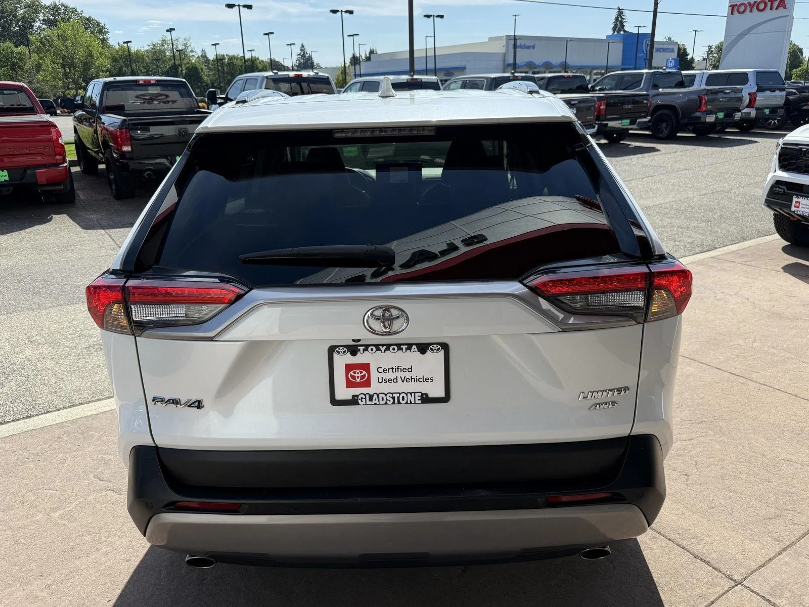 Used 2023 Wind Chill Pearl Toyota Limited image 5