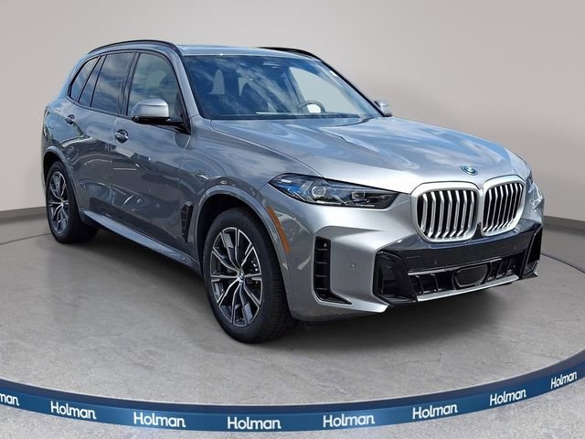 New 2026 Skyscraper Grey Metallic BMW xDrive50e image 3