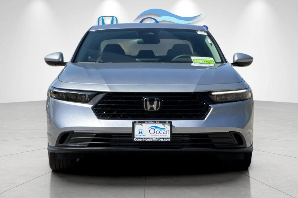 New 2026 Solar Silver Metallic Honda LX image 9