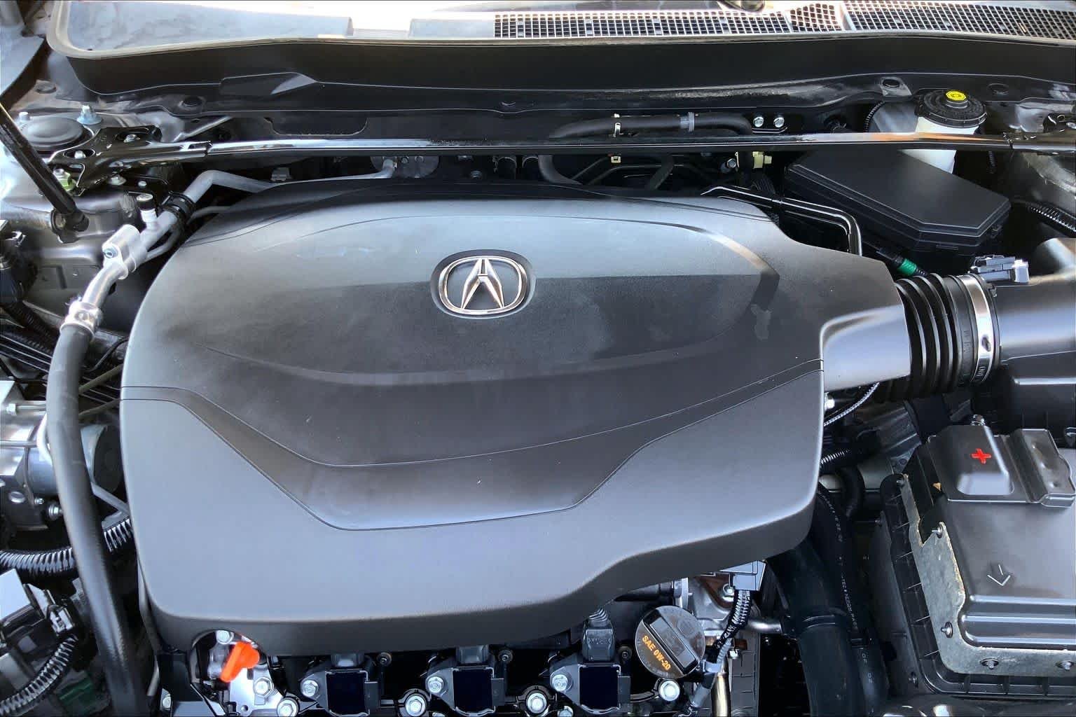 Used 2019 Modern Steel Metallic Acura  image 32