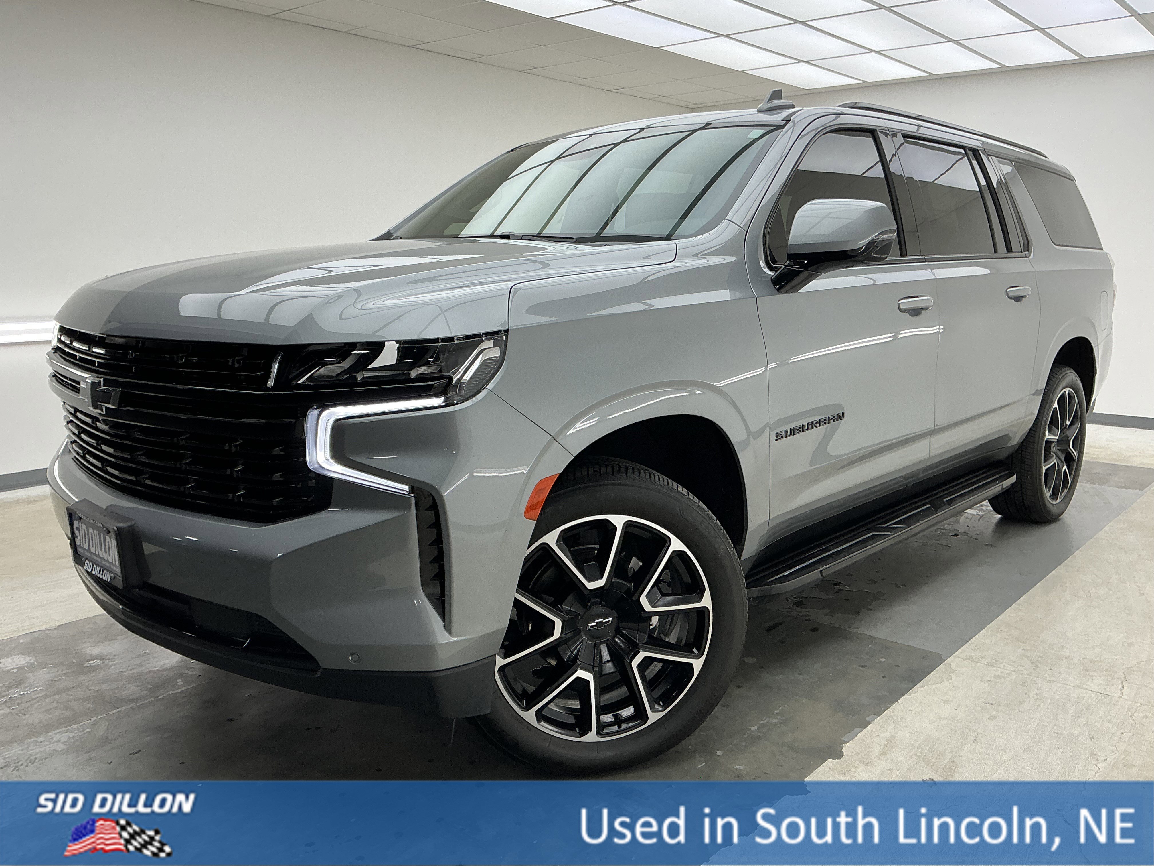 2024 Chevrolet Suburban 4WD 1500 RST's photo