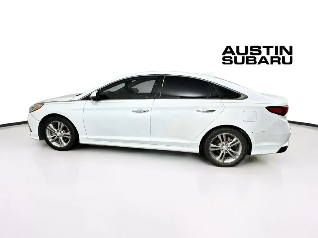 Used 2018 White Hyundai Limited image 4