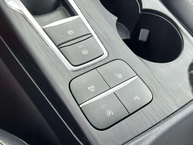 Used 2022 Black Ford Titanium image 37