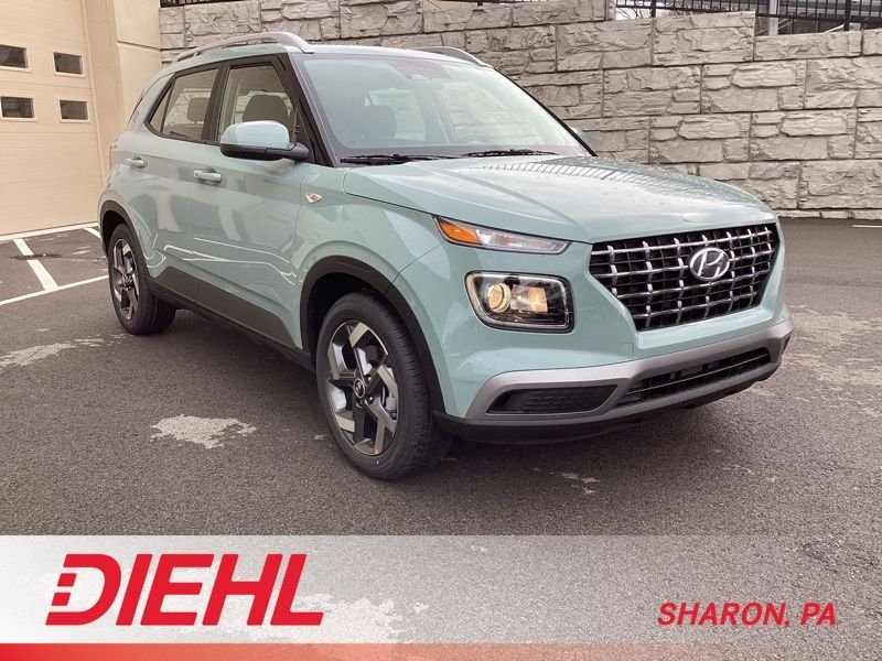 2026 Hyundai Venue SEL w/ 2-Tone Roof IVT's photo