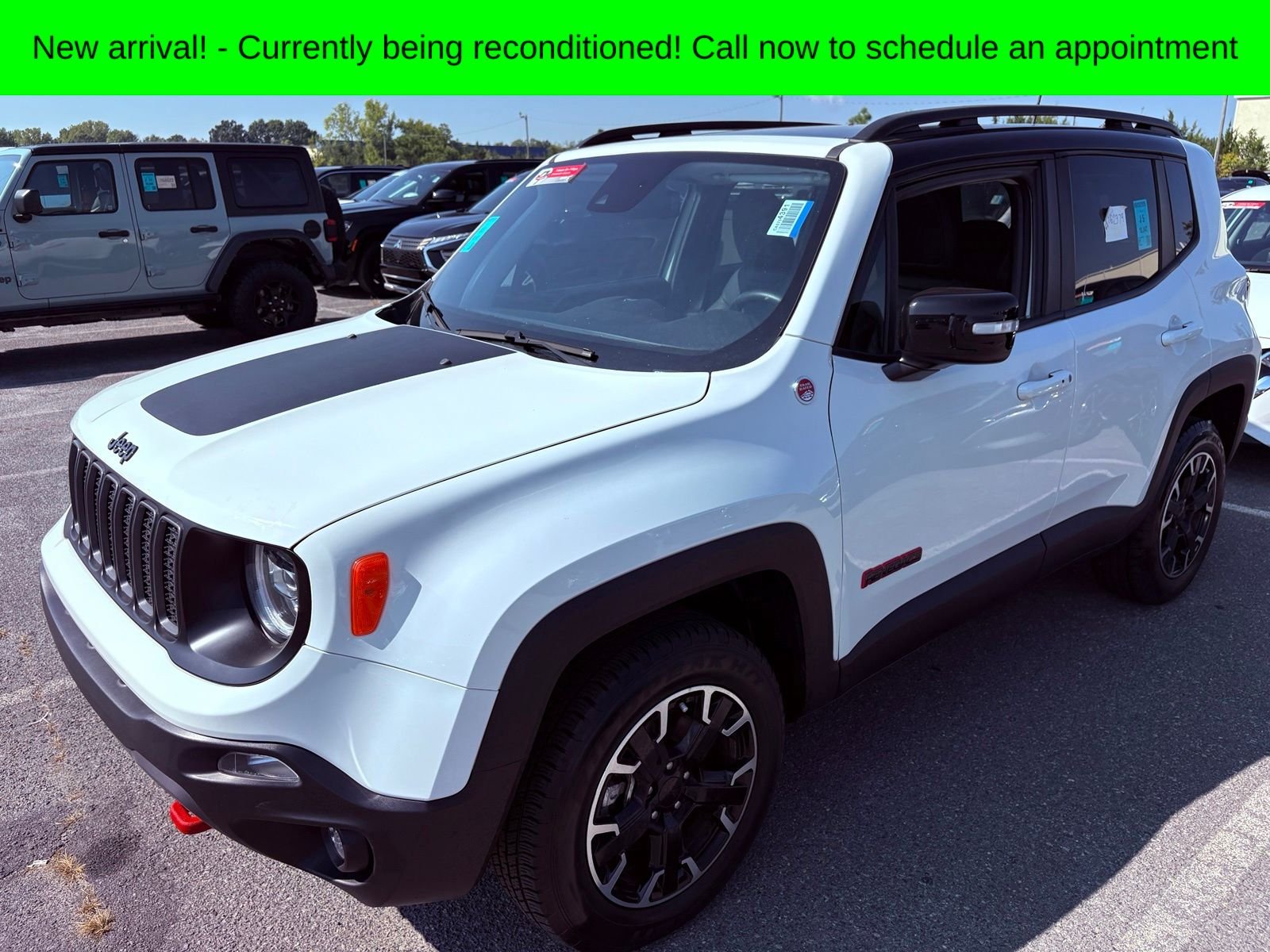 Used 2023 Alpine White Jeep Trailhawk image 9