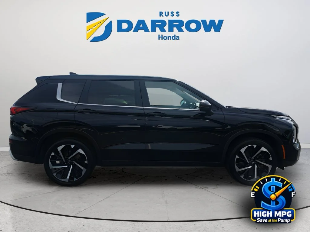 Used 2024 Black Mitsubishi SE image 6