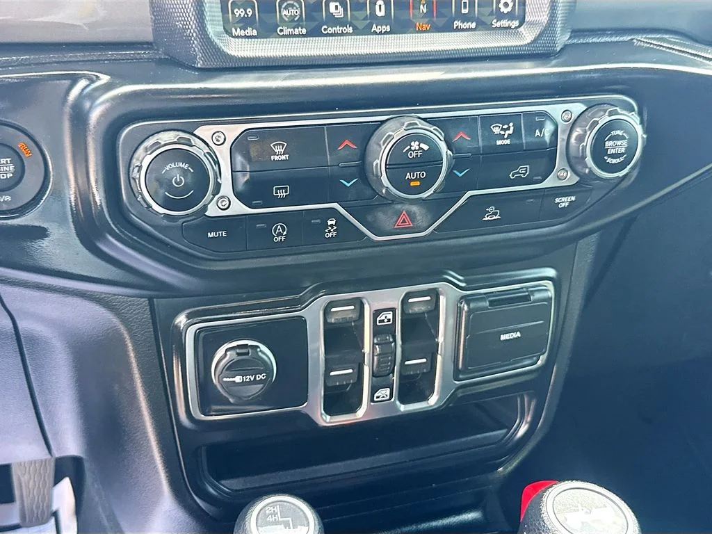 Used 2022 Black Jeep Unlimited Sport S image 17