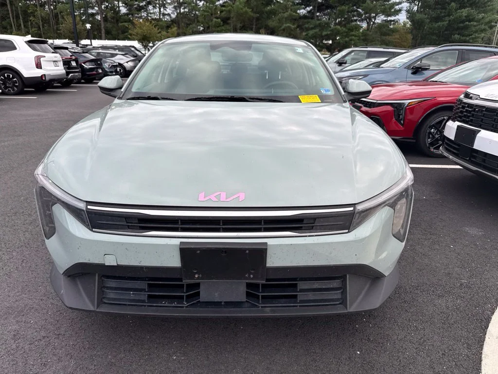 Used 2025 Blue Kia LXS image 8