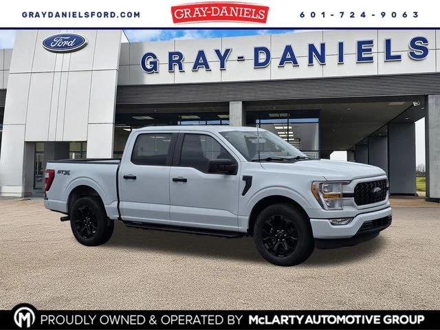 2022 Ford F-150 XL SuperCrew 5-1/2 Box's photo
