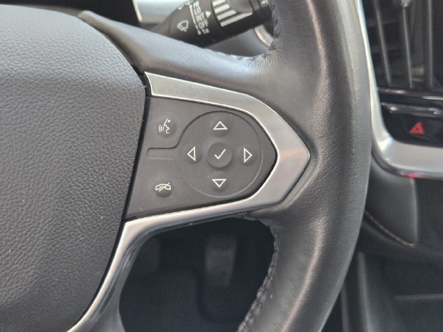 Used 2021 SILVER ICE METALLIC Chevrolet LT Cloth image 25