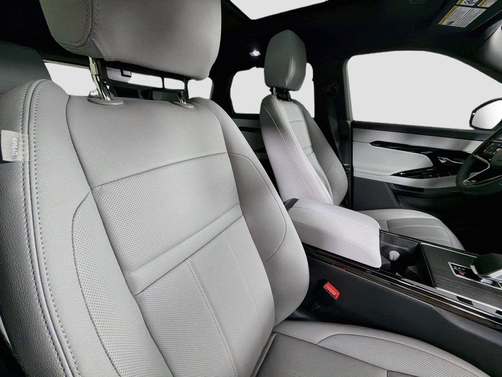 New 2026 Fuji White Land Rover Core S image 28