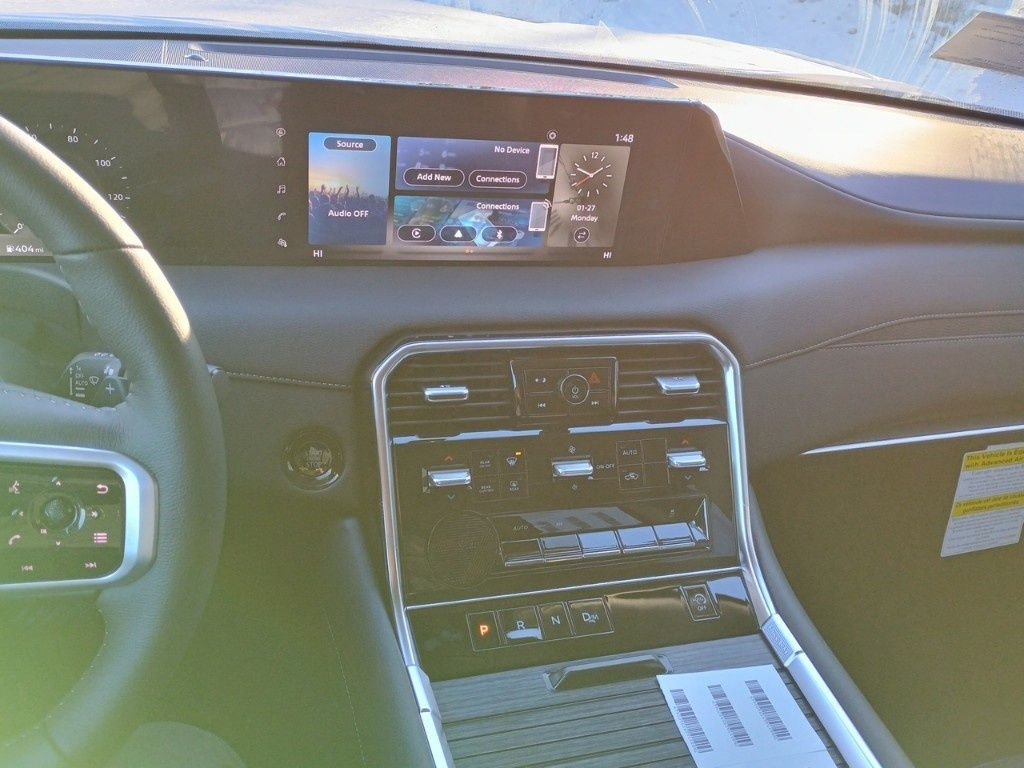 2025 Nissan Armada SV - Photo 19