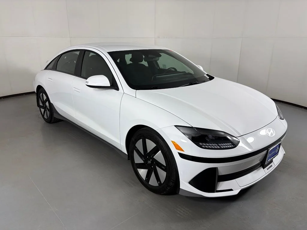 Used 2024 Hyundai IONIQ 6 SE with VIN KMHM24AA4RA079072 for sale in Mesa, AZ
