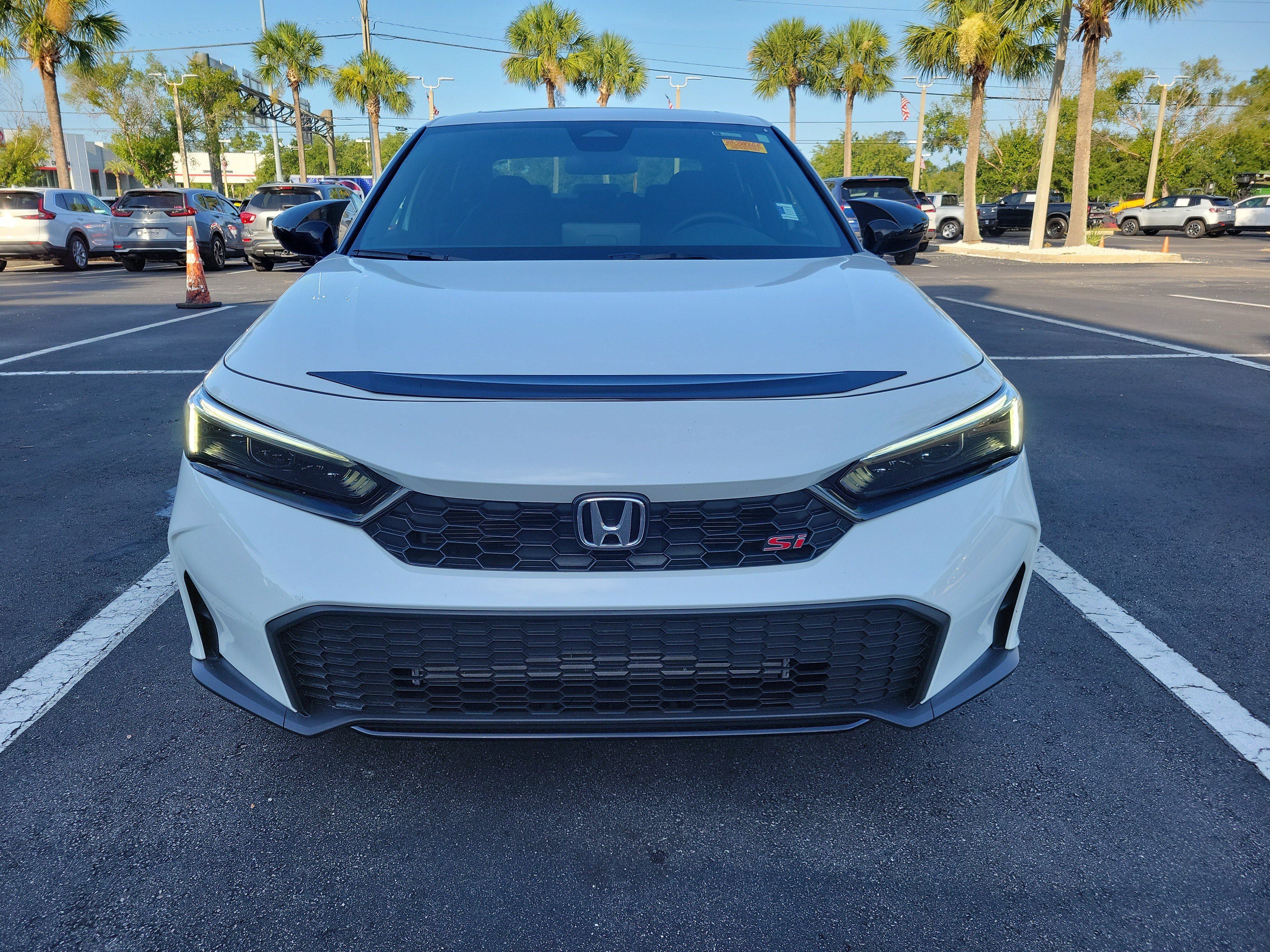 Certified Used 2025 Platinum White Pearl Honda SI image 44