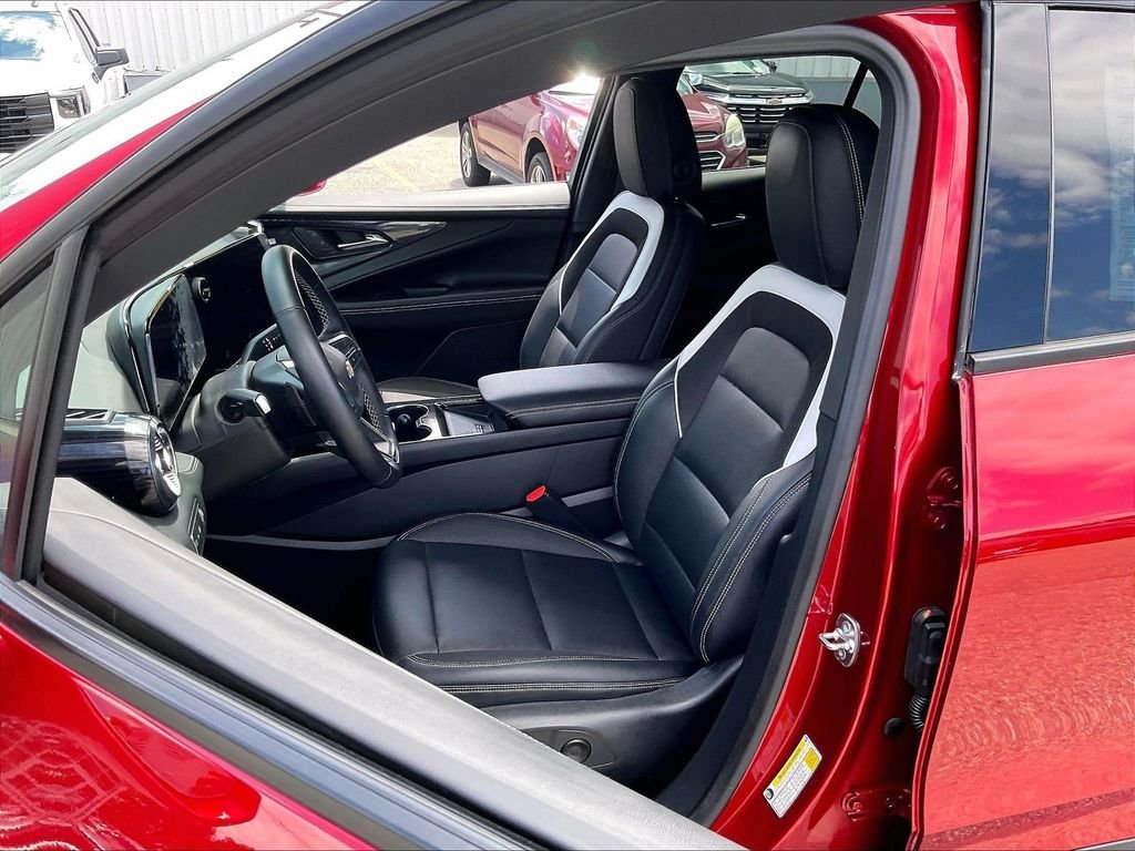 Used 2024 Red Chevrolet LT image 10