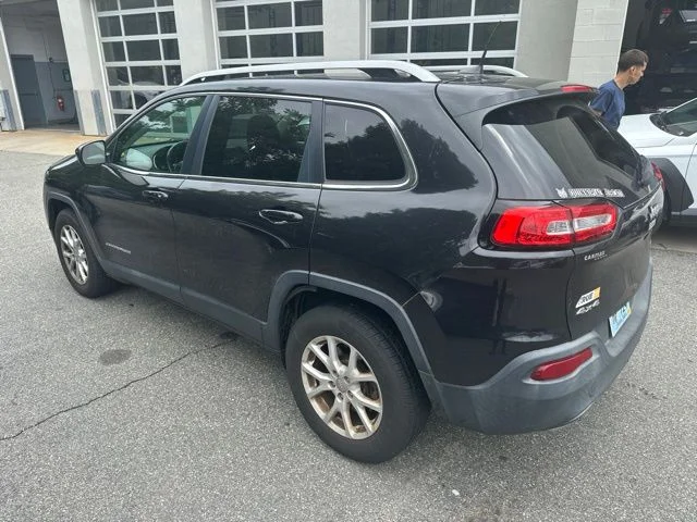 Used 2016 Black Jeep Latitude image 2