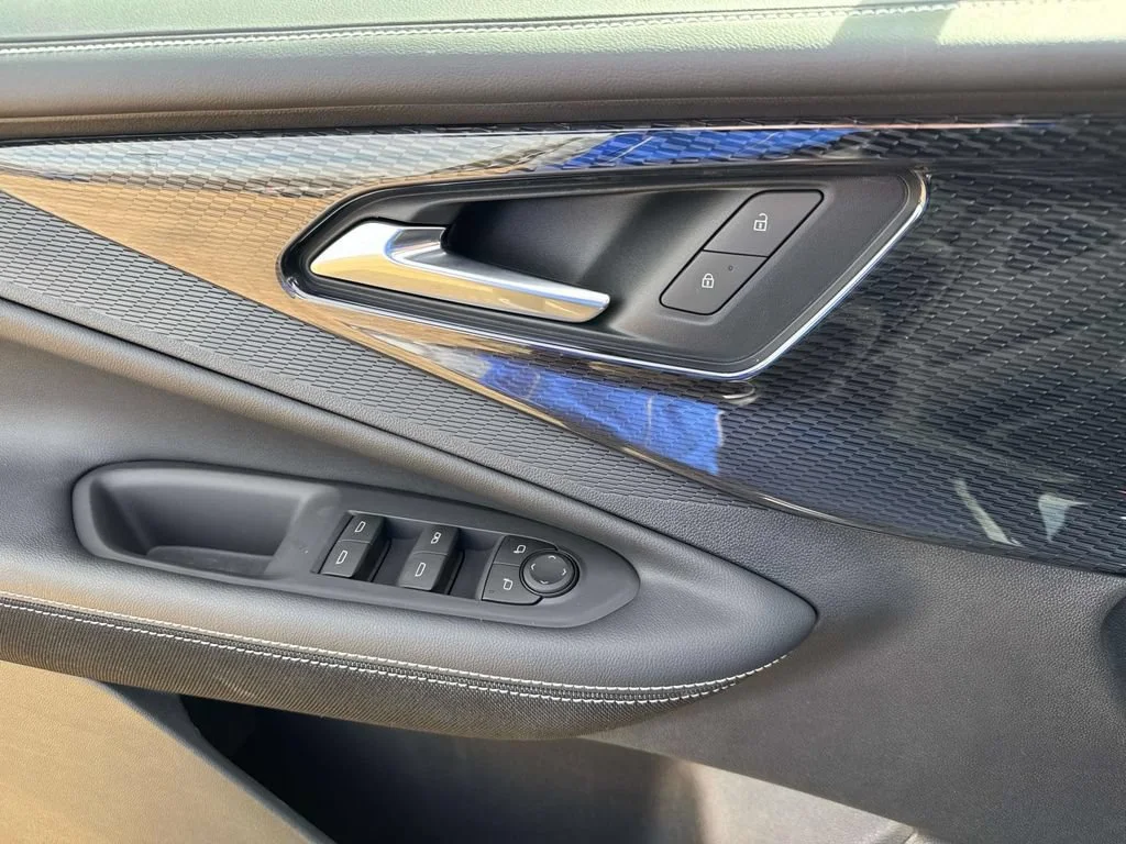 2025 Chevrolet Blazer EV LT - Photo 34