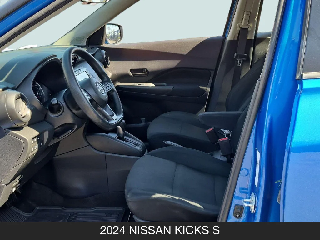 Used 2024 Blue Nissan S image 14
